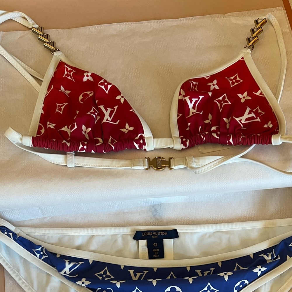 Authentic Louis Vuitton Red Bikini Top with White Accents Size 38